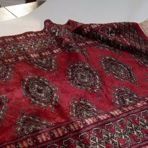 چگونه کیسی فرش را در خانه برطرف کنیم؟