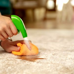  آموزش لکه گیری فرش در منزل با ۱۴ روش مختلف