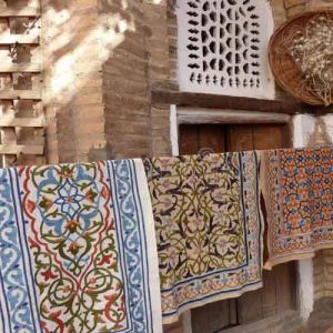  بهترین راه‌های خشک کردن فرش در خانه