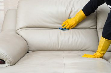 نحوه پاک کردن لکه وایتکس از روی فرش
